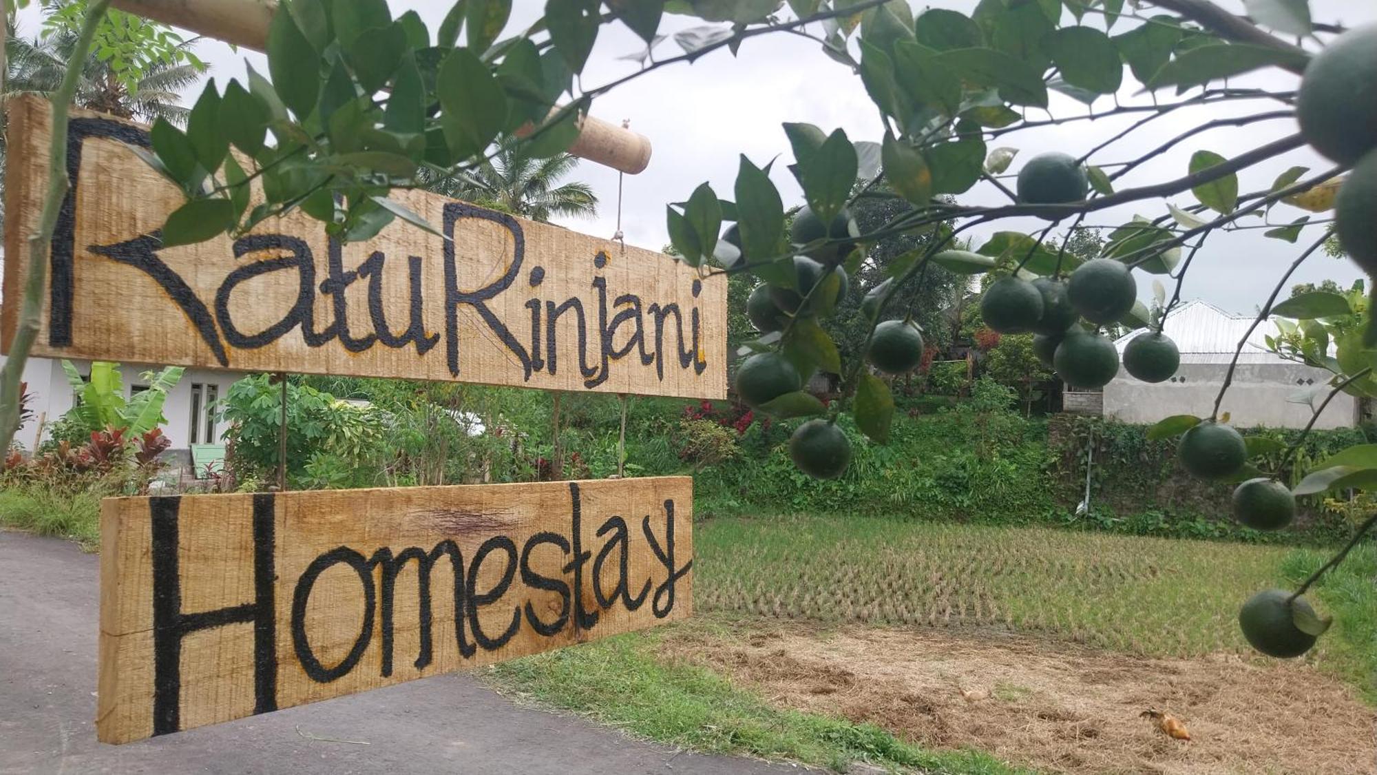 Raturinjani Homestay Selong 외부 사진