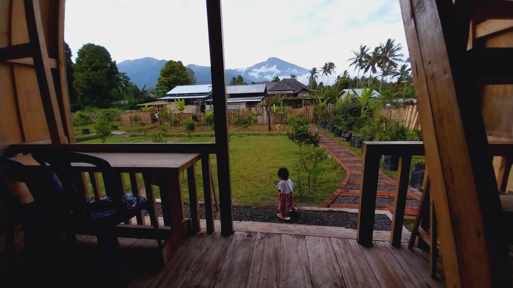 Raturinjani Homestay Selong 외부 사진