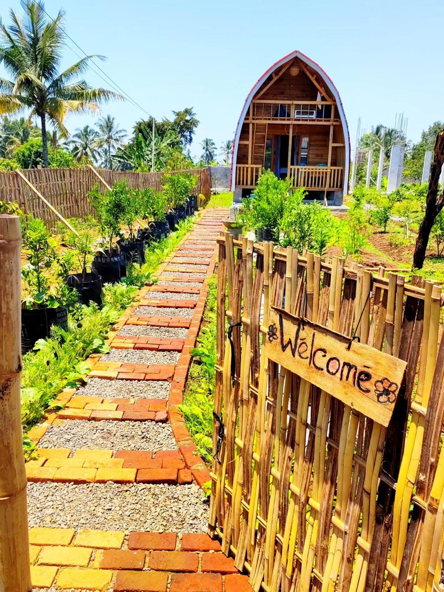 Raturinjani Homestay Selong 외부 사진