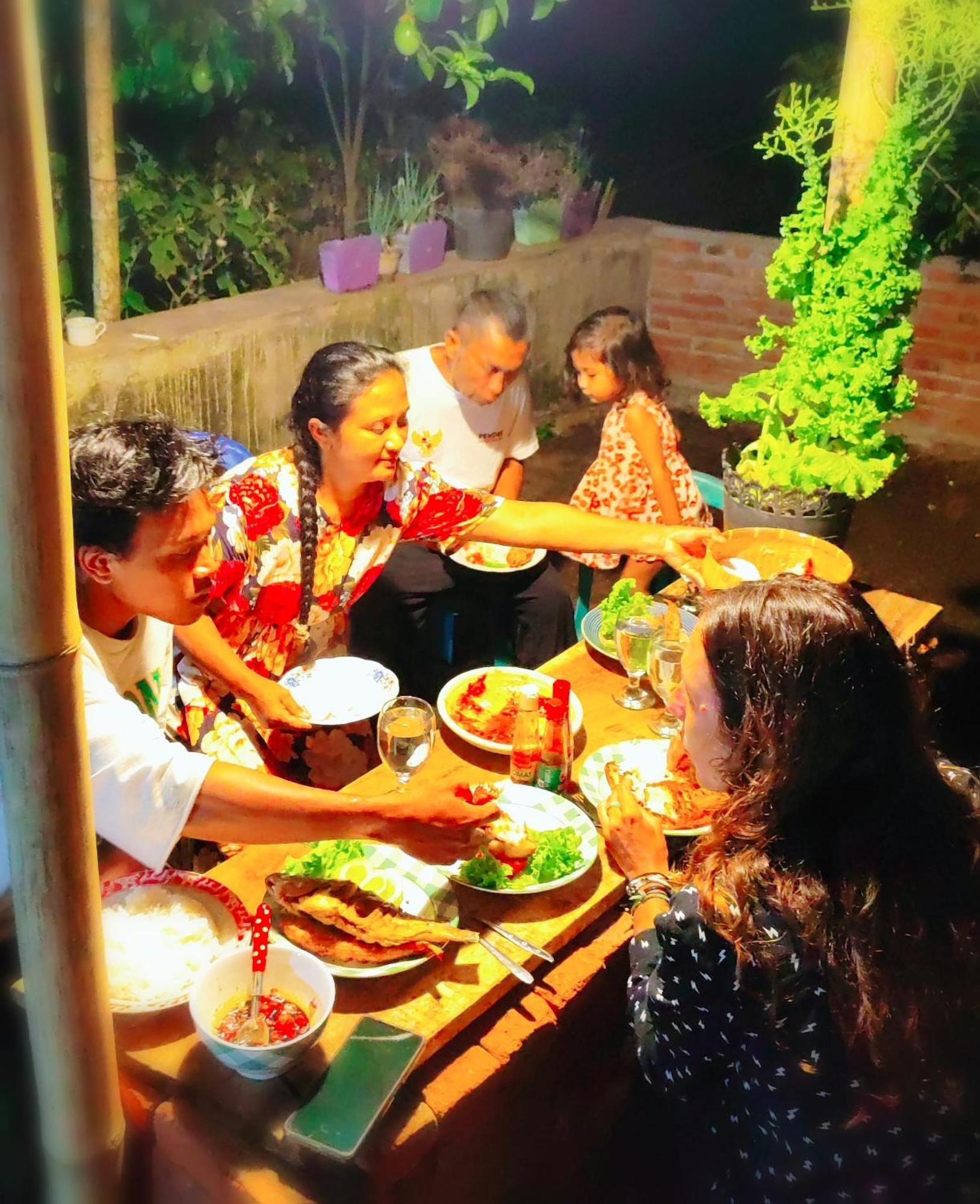 Raturinjani Homestay Selong 외부 사진