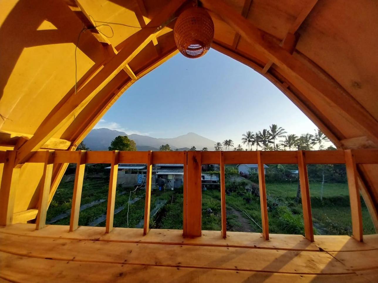 Raturinjani Homestay Selong 외부 사진