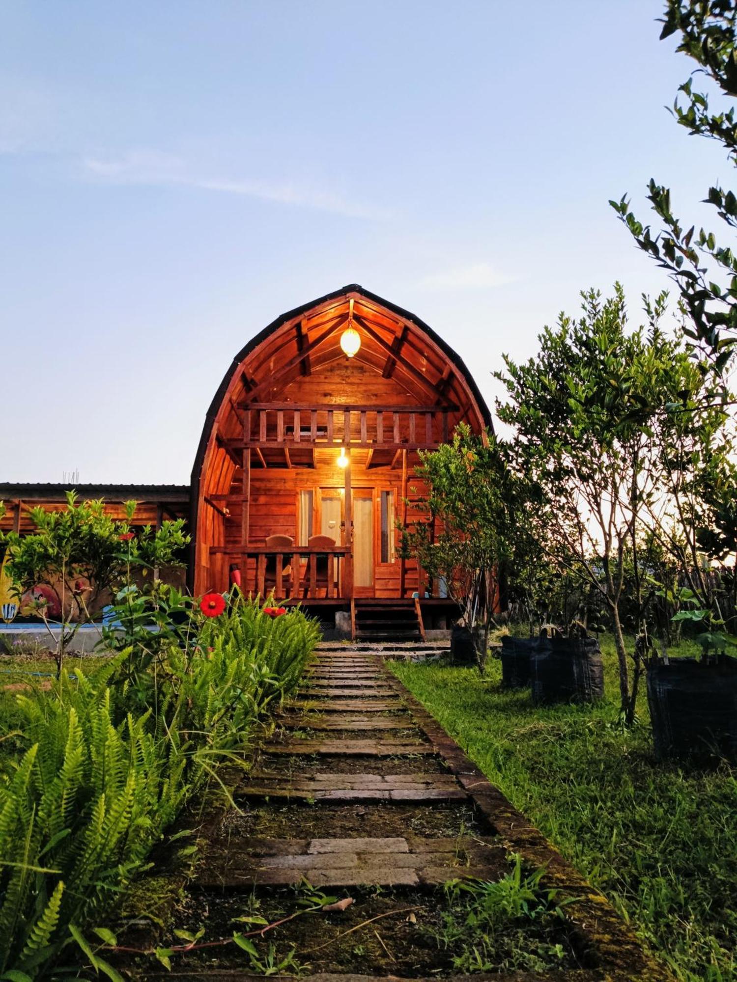 Raturinjani Homestay Selong 외부 사진